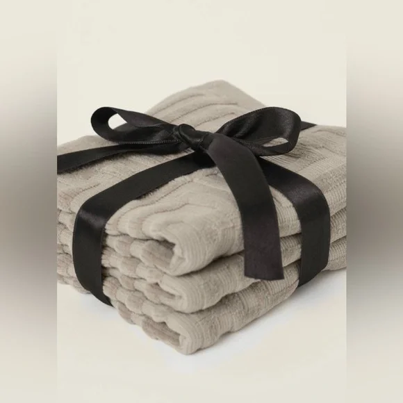 H&M Home 3-Pack Washcloths Organic Cotton Jacquard-Weave Taupe Size 12x12” NWT - Picture 1 of 9